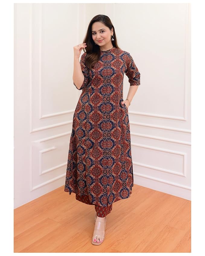 Women’s Cotton Blend Straight Kurta with Palazzo - Image 3